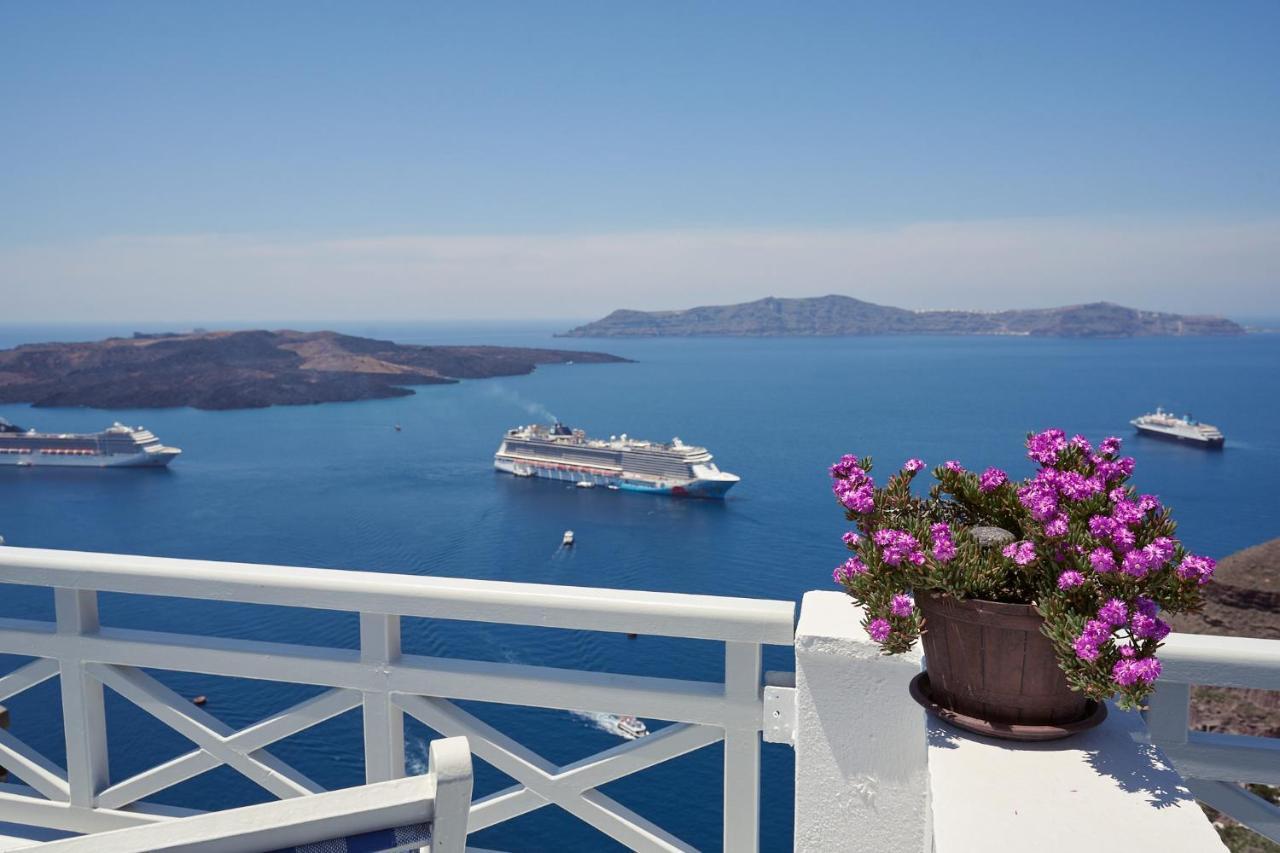 Amphitheater Cave Houses Fira  Exterior foto