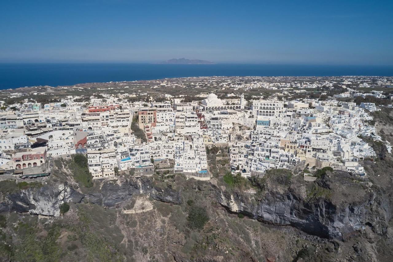 Amphitheater Cave Houses Fira  Exterior foto