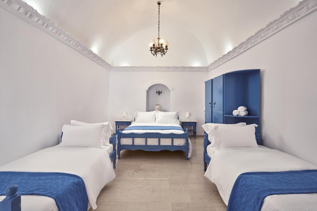 Amphitheater Cave Houses Fira  Exterior foto